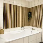 Apartment Niro I Design Apartment, Wellness, Infrarotkabine, Parkplatz, Tv Bensheim