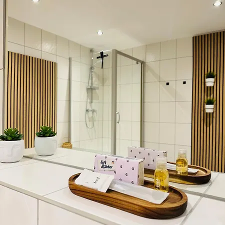 Niro I Design Apartment, Wellness, Infrarotkabine, Parkplatz, Tv Apartment *